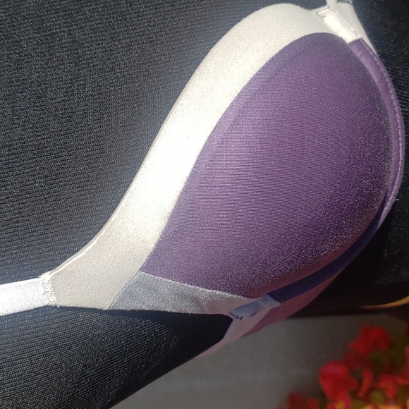 Victoria Secret Fabulous Bra 32B - Picture 3 of 9